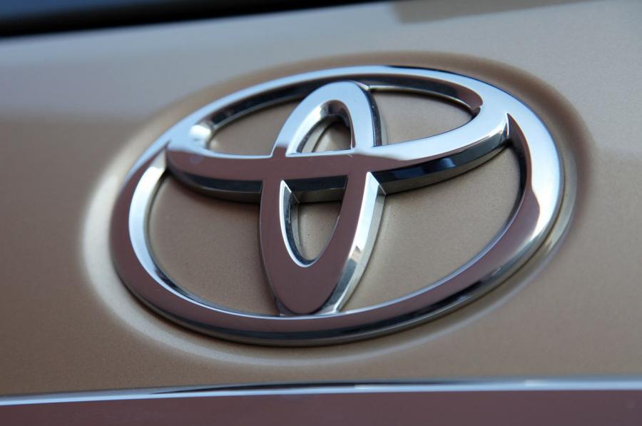  Toyota Highlander 2011 года  (фото 17 из 108)